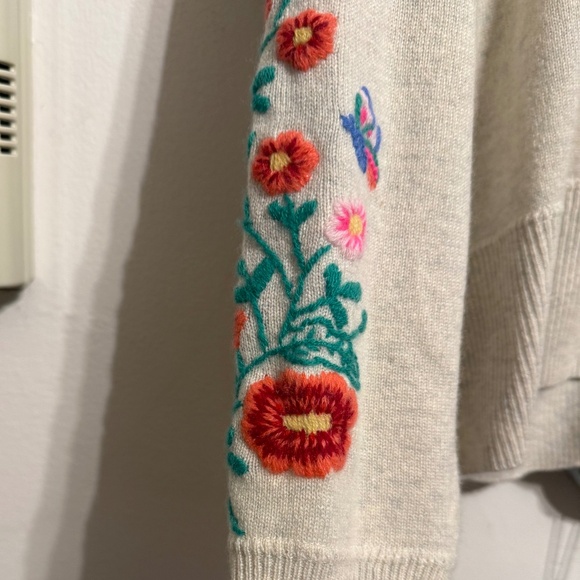 Autumn Cashemere Floral Embroidered Sweater Size L - Picture 4 of 7